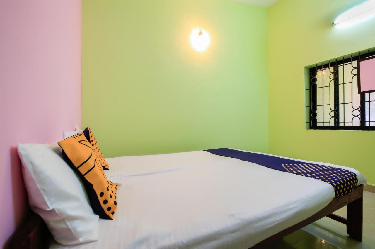 Gods Gift Guesthouse Arambol Esterno foto