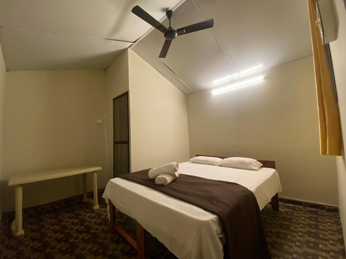 Gods Gift Guesthouse Arambol Esterno foto