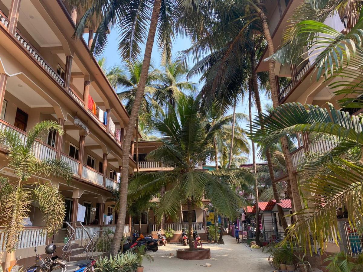 Gods Gift Guesthouse Arambol Esterno foto