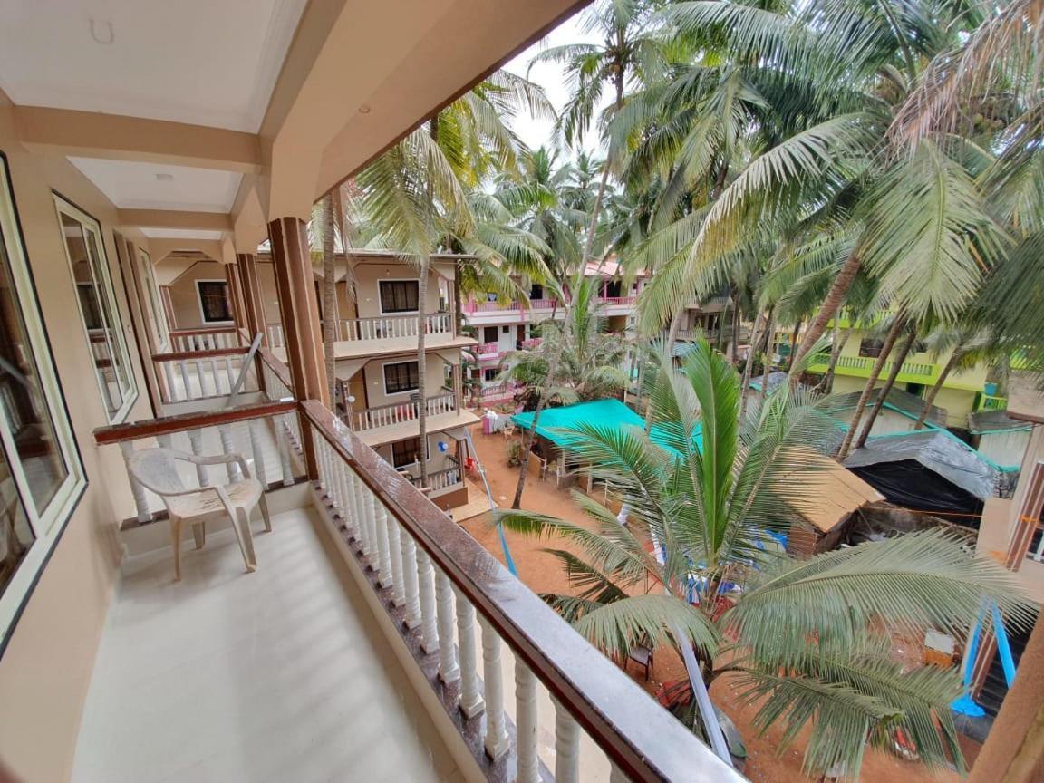 Gods Gift Guesthouse Arambol Esterno foto