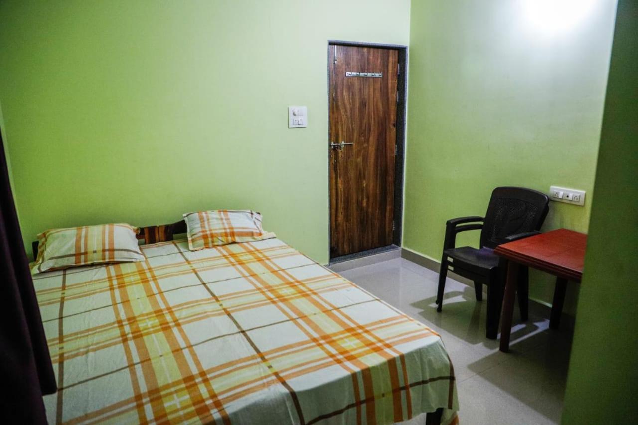 Gods Gift Guesthouse Arambol Esterno foto